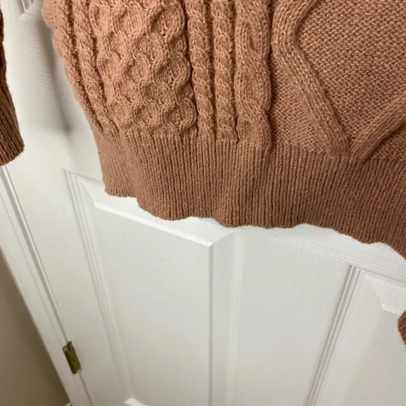 NWT Aelfric Eden Cable Knit Crewneck Sweater - Pink Mauve - Picture 6 of 9